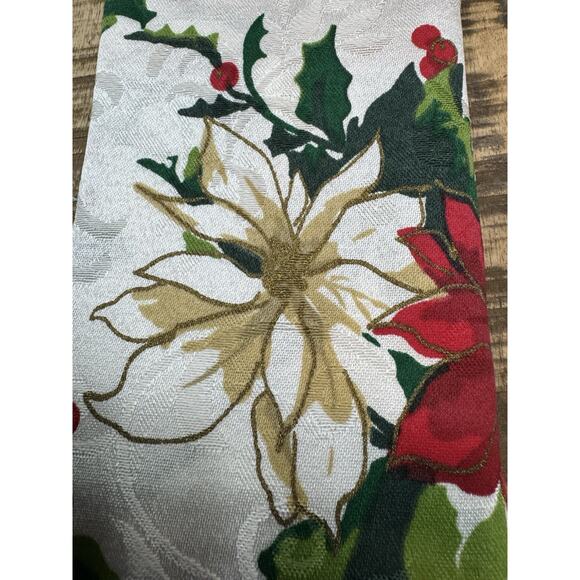 Holiday Time Set Of 2 Christmas Napkins Damask 17 X 17 Red Green New - Picture 4 of 5